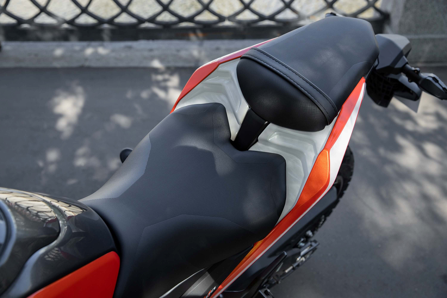 Мотоцикл ZONTES ZT200-U1