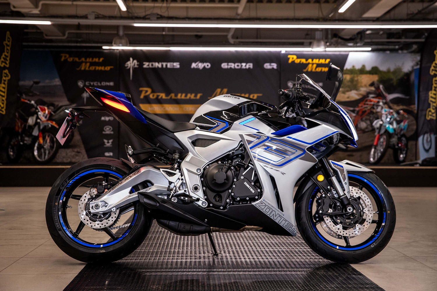 Мотоцикл ZONTES ZT703-RR