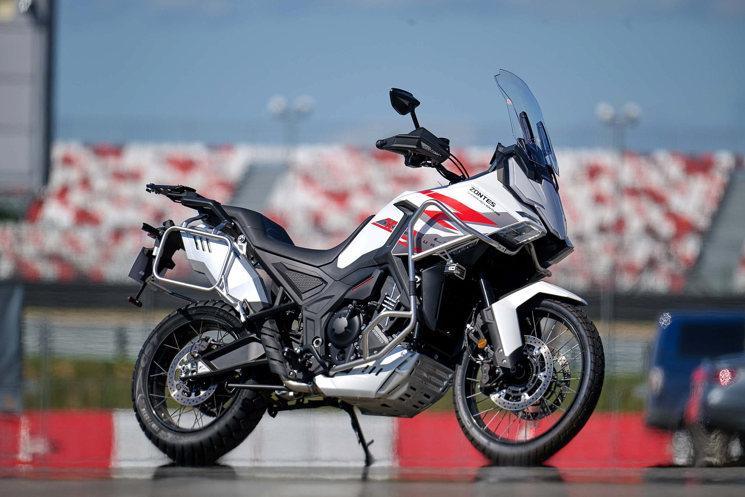 Мотоцикл ZONTES ZT703-F TOUR 21/18