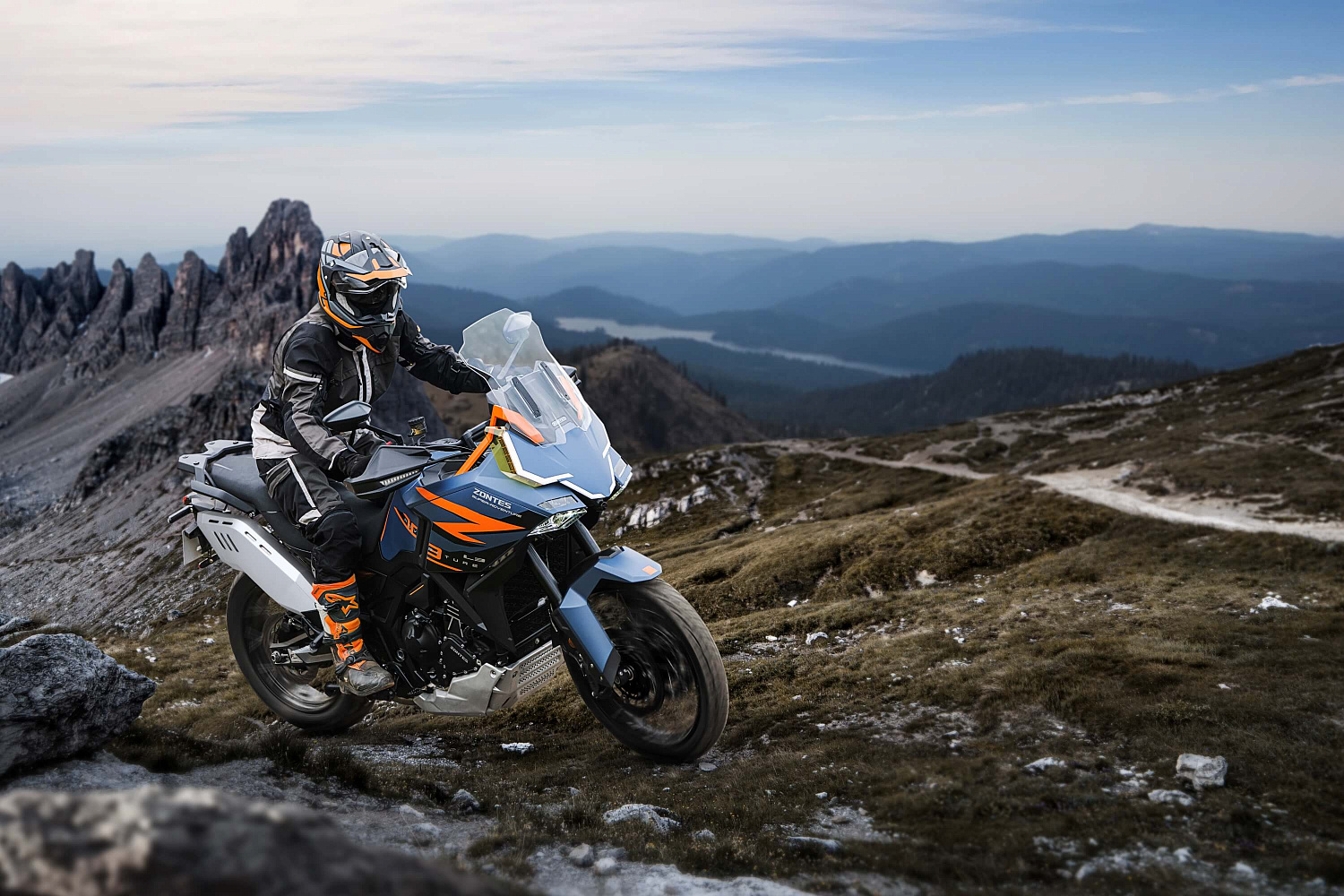 Мотоцикл ZONTES ZT703-F TOUR 21/18